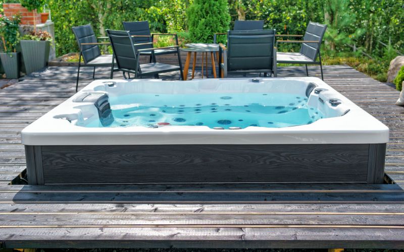 Spa-Ready Jetted Tub